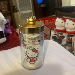 Hello Kitty The Creme Shop 80 Premium Exfoliating Cotton pad New